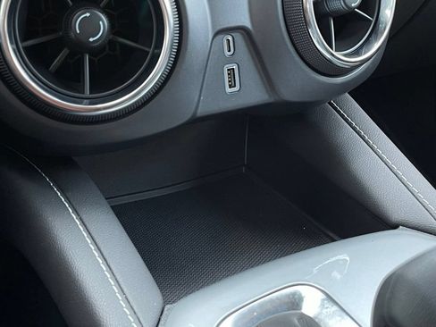 Used 2025 Chevrolet Blazer LT FWD image 20
