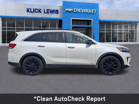 Used 2019 Kia Sorento AWD V6 image 9