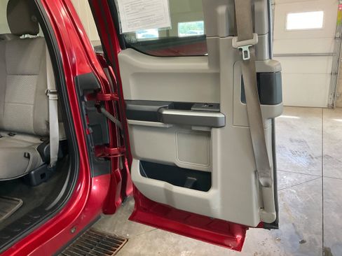 Used 2019 Ford F150 XLT AWD/4WD image 18