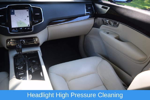 Used 2017 Volvo XC90 T6 Momentum w/ Vision Package AWD/4WD image 15