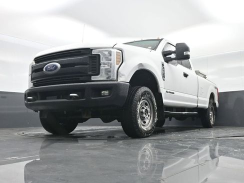 Used 2019 Ford F250 XL w/ XL Value Package image 24