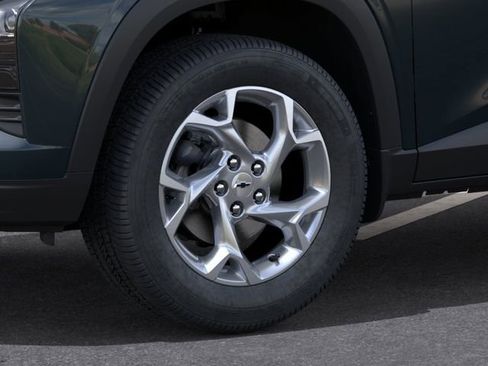 New 2026 Chevrolet Trax LS w/ LS Convenience Package FWD image 9