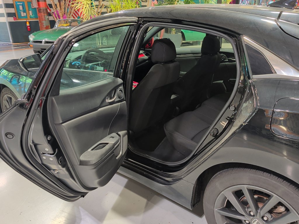 Used 2020 Honda Civic EX image 13