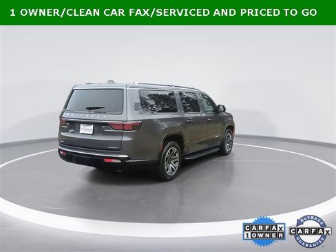 Used 2023 Jeep Wagoneer L Series II image 9