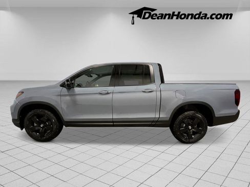 New 2026 Honda Ridgeline Black Edition image 2