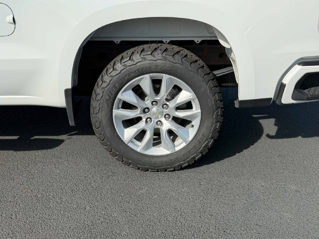 Used 2023 Chevrolet Silverado 1500 Custom AWD/4WD image 14
