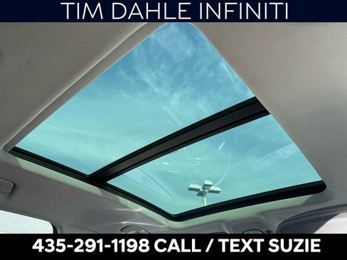 Used 2021 Audi e-tron Premium w/ Convenience Plus Package image 17