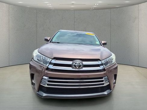Used 2019 Toyota Highlander Limited FWD image 51