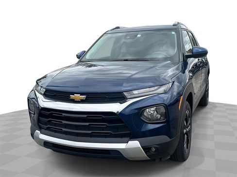 Used 2023 Chevrolet TrailBlazer LT w/ Convenience Package AWD/4WD image 1