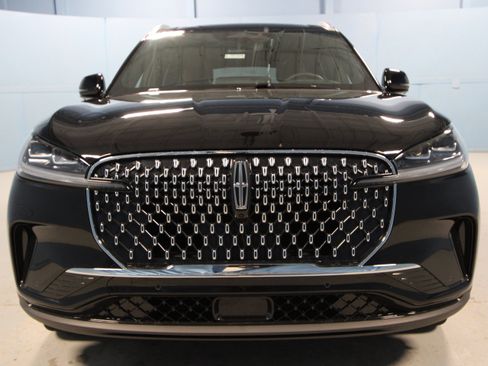 New 2026 Lincoln Aviator Reserve image 32