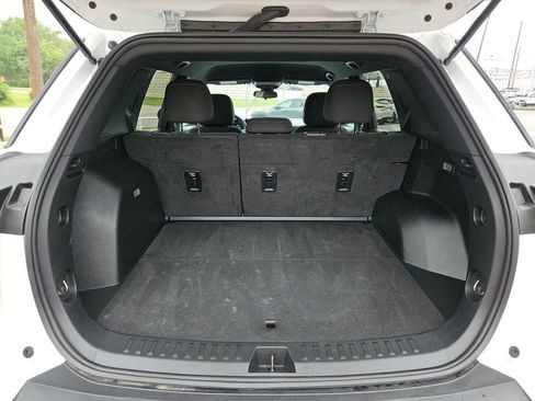 Used 2025 Chevrolet Equinox LT FWD image 27