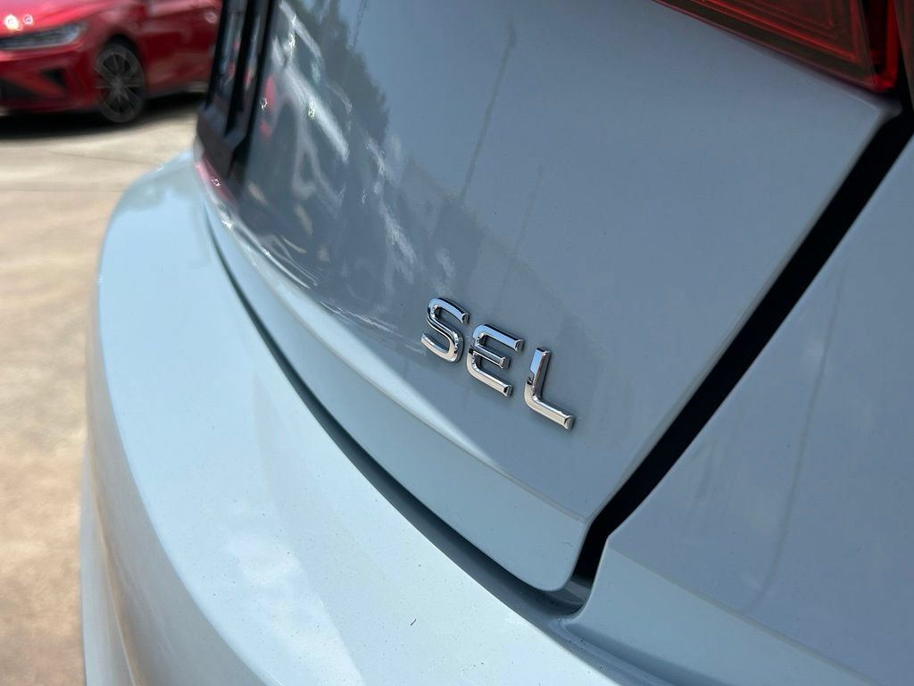 Certified 2025 Volkswagen Jetta SEL FWD image 83