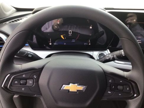 New 2026 Chevrolet Trax LT image 9