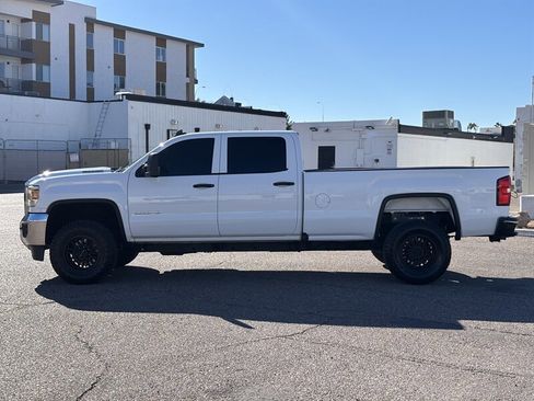 Used 2018 GMC Sierra 2500 4x4 Crew Cab image 4