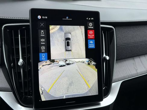 New 2026 Volvo XC90 B6 Ultra w/ Lounge Package AWD/4WD image 4