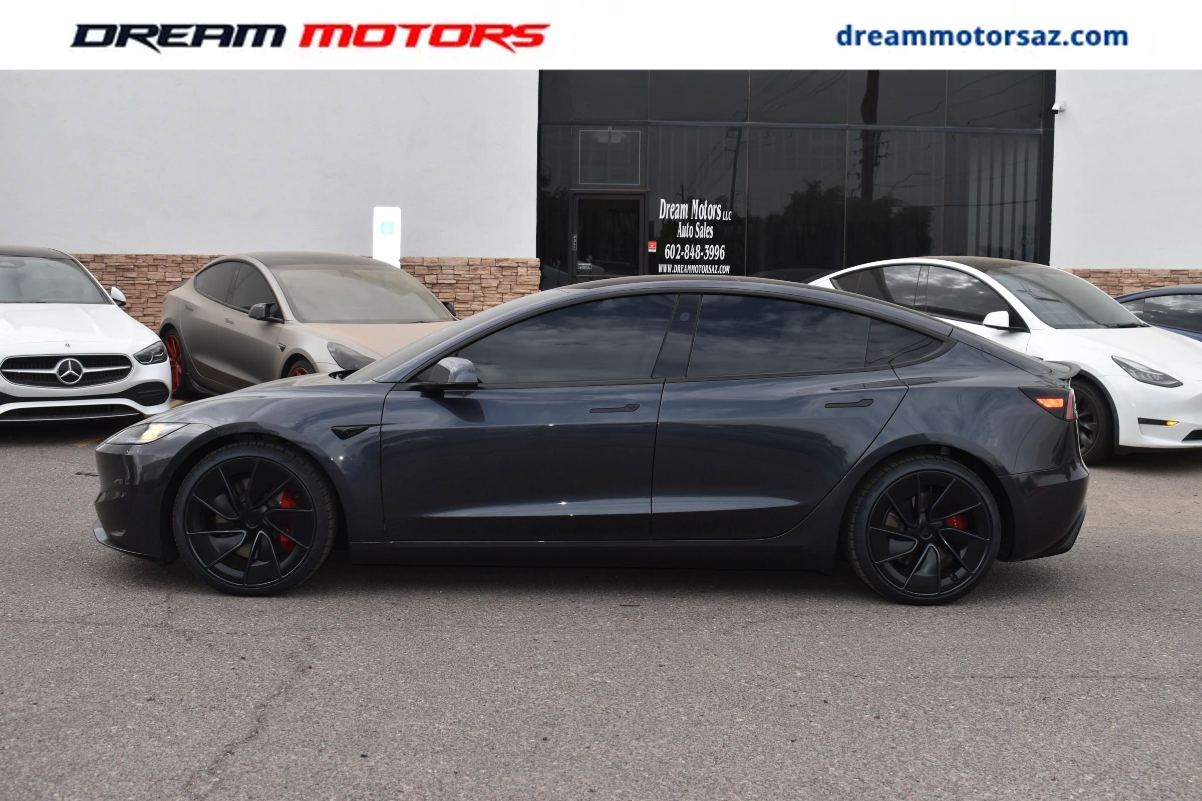 Used 2024 Tesla Model 3 Performance AWD/4WD image 1