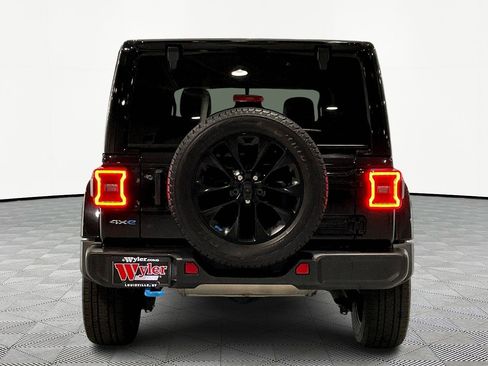 Used 2023 Jeep Wrangler Sahara w/ Cold Weather Group AWD/4WD image 5