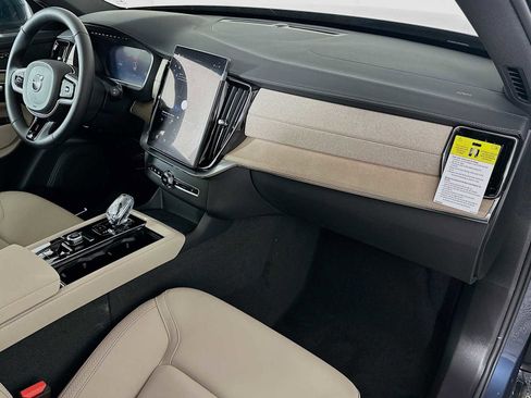 New 2026 Volvo XC90 B5 Core image 29