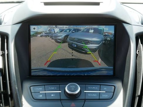 Used 2018 Ford Escape SE w/ SE Sync 3 Package FWD image 29