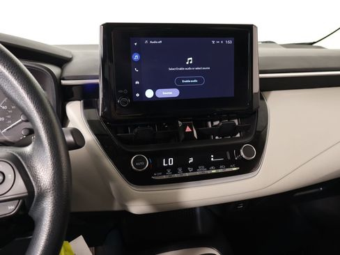 Used 2023 Toyota Corolla LE FWD image 5
