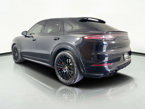 Used 2021 Porsche Cayenne GTS image 6