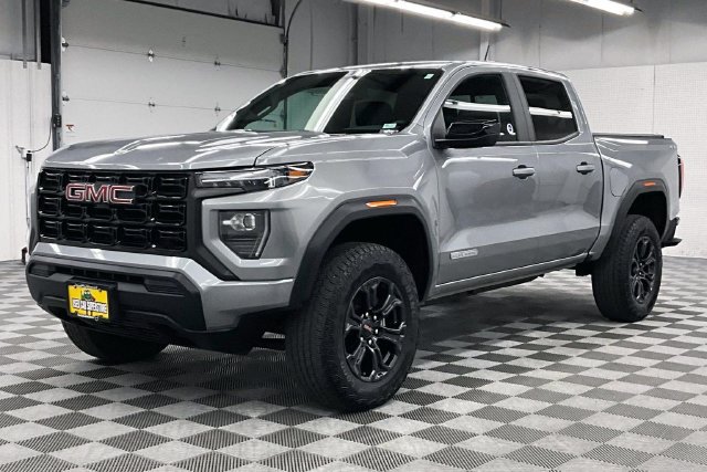 Used 2025 GMC Canyon Elevation AWD/4WD image 12