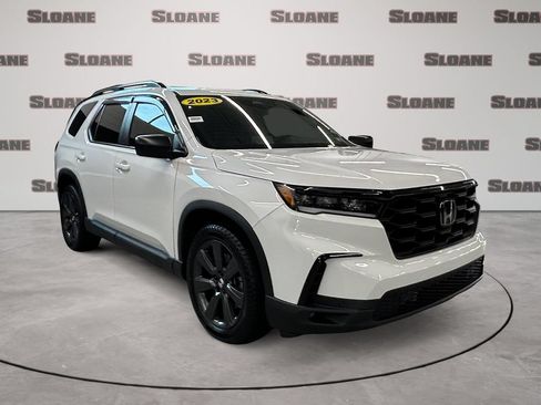 Certified 2023 Honda Pilot Sport image 7