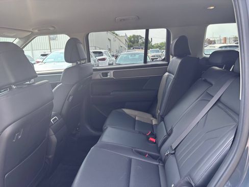 Used 2026 Hyundai Santa Fe SEL FWD image 17