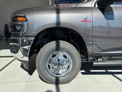 New 2026 RAM 3500 Tradesman AWD/4WD image 10