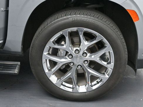 Used 2024 GMC Yukon Denali w/ Denali Reserve Package image 41