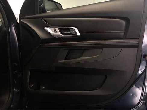 Used 2015 GMC Terrain SLE image 17