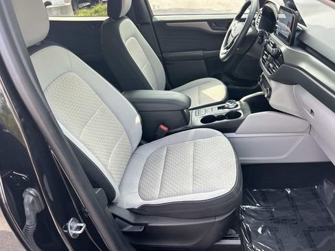 Certified 2023 Ford Escape Active w/ Cold Weather Package FWD image 28