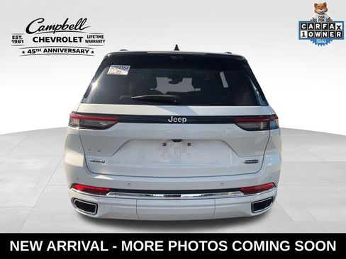 Used 2023 Jeep Grand Cherokee Overland w/ Luxury Tech Group IV AWD/4WD image 4