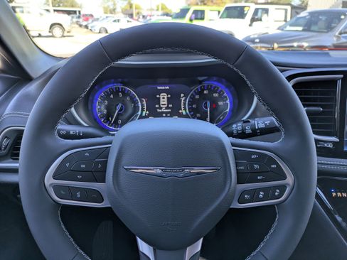 New 2026 Chrysler Pacifica Select image 21