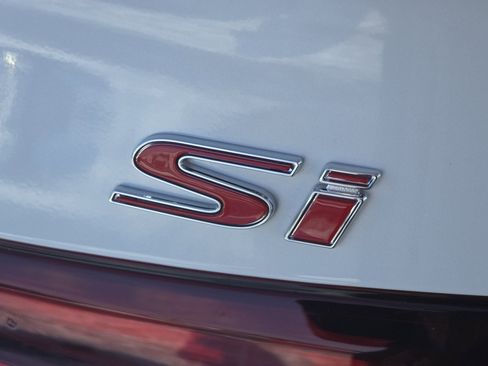 Used 2026 Honda Civic Si image 11