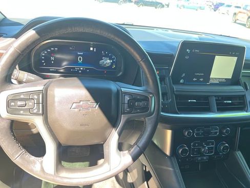 Used 2023 Chevrolet Tahoe Z71 w/ Luxury Package AWD/4WD image 16