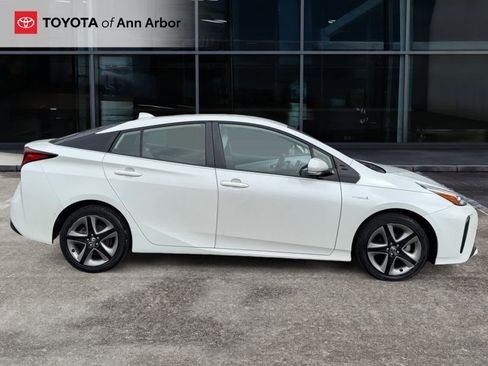 Used 2019 Toyota Prius Limited image 12