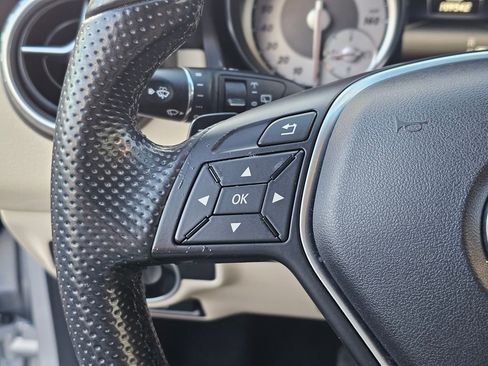 Used 2015 Mercedes-Benz GLA 250 image 24