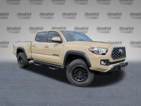 Used 2020 Toyota Tacoma TRD Off-Road w/ Technology Package AWD/4WD image 2