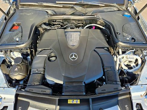 Used 2020 Mercedes-Benz E 450 E 450 w/ Driver Assistance Package image 18