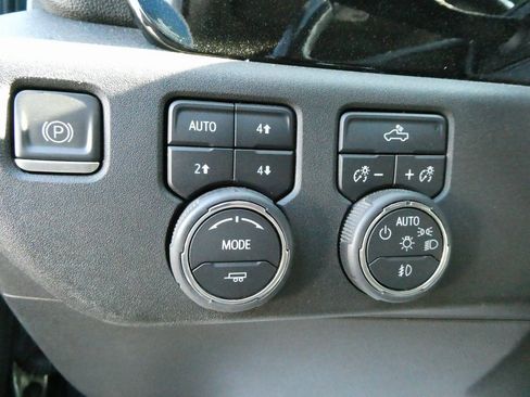 Certified 2022 Chevrolet Silverado 1500 RST image 24