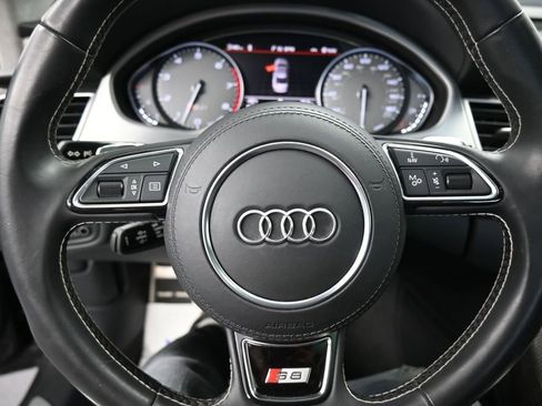 Used 2014 Audi S8 AWD/4WD image 42