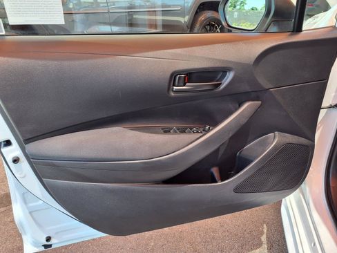Used 2023 Toyota Corolla LE w/ Carpet Mat Package (TMS) FWD image 14