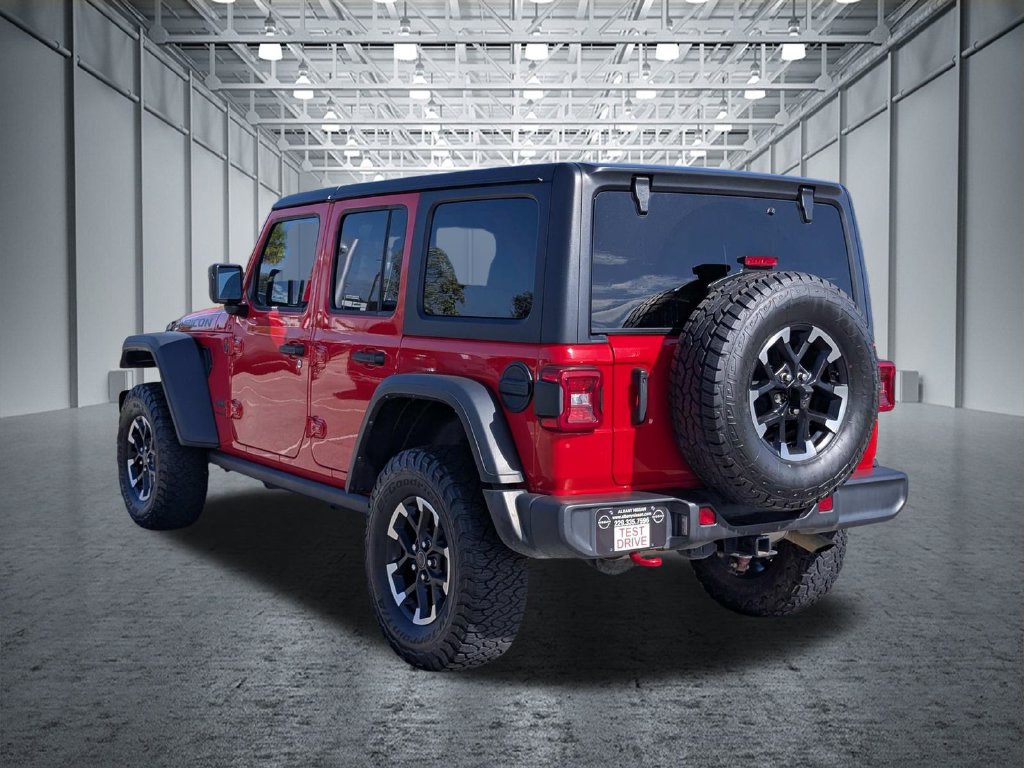 Used 2025 Jeep Wrangler Unlimited Rubicon AWD/4WD image 11