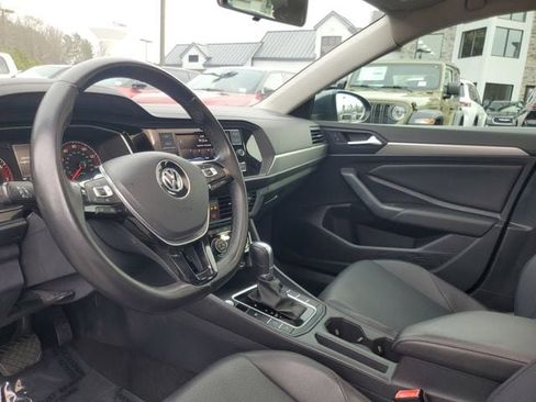 Used 2019 Volkswagen Jetta SE image 12