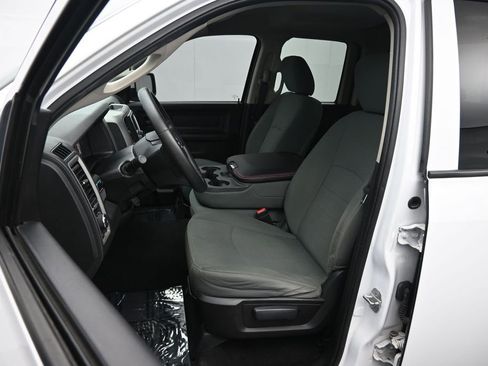 Used 2015 RAM 1500 Express AWD/4WD image 16