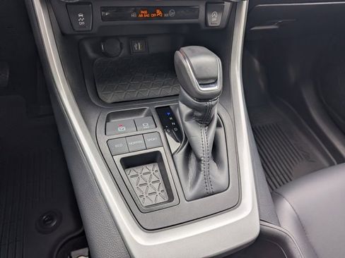 Used 2025 Toyota RAV4 XLE Premium image 26