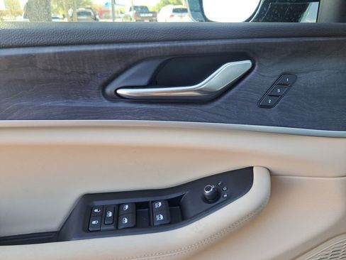 New 2025 Jeep Grand Cherokee Limited image 25