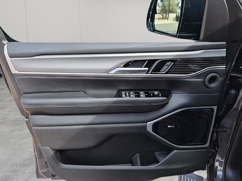 New 2026 Jeep Grand Wagoneer L Limited image 27