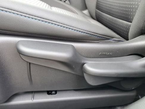 New 2025 Chevrolet Trax LT w/ Driver Confidence Package image 7